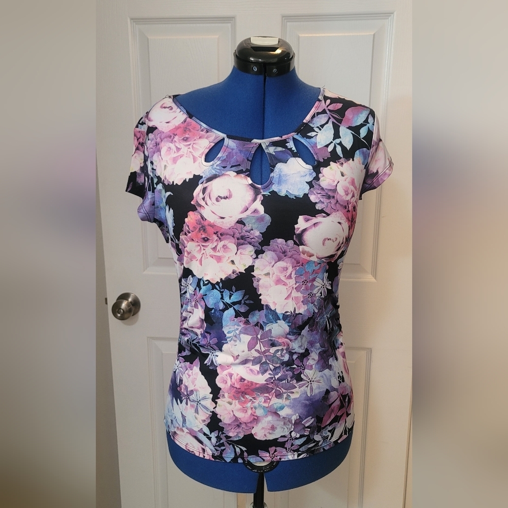 Floral keyhole blouse.